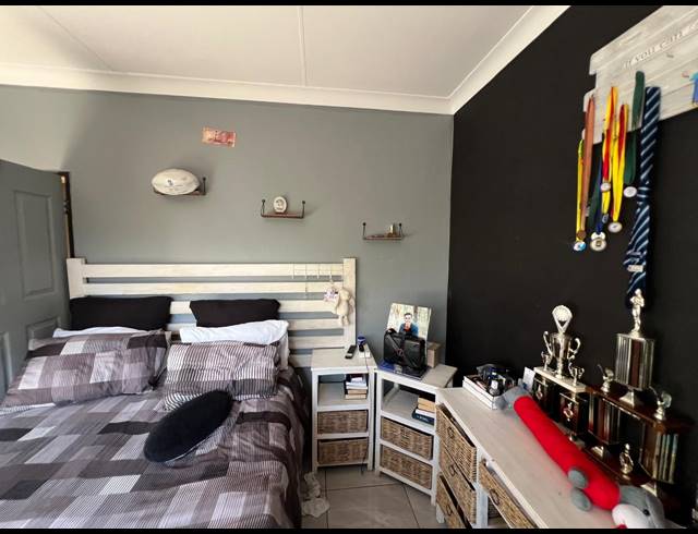 6 BEDROOM HOUSE FOR SALE IN BOLTONWOLD